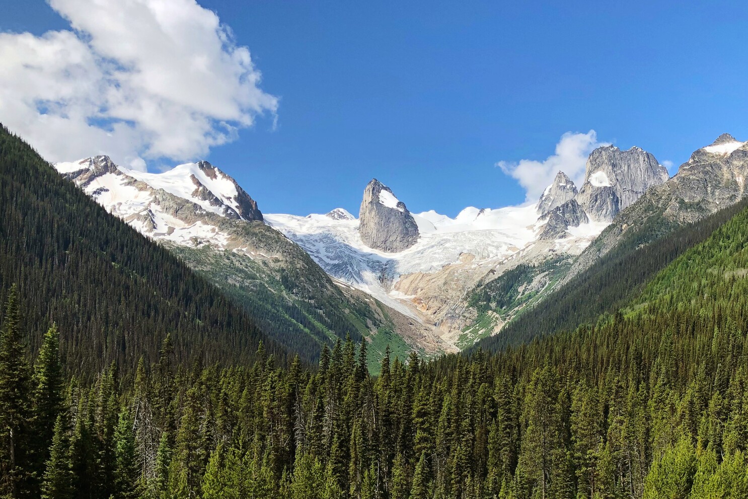 Mountain trail with glacier
